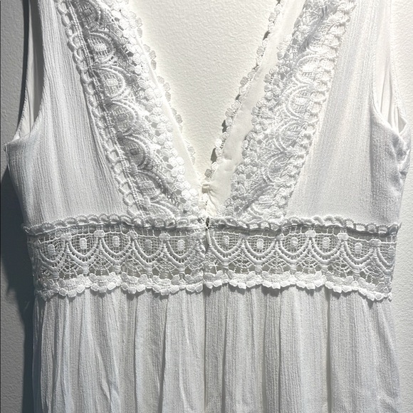 Forever 21 Off-White Tiered Ruffled Midi Dress Size Large - Picture 4 of 6